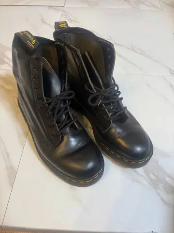 1460 8홀 부츠 닥터마틴 Dr.Martens