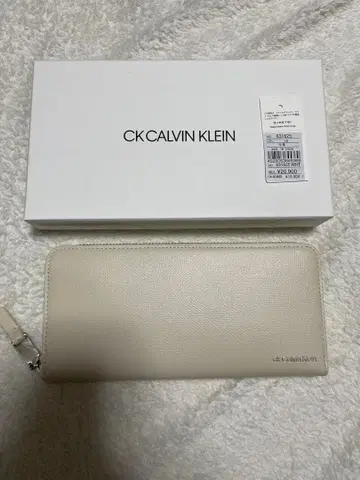 CK 캘빈 클라인 장지갑 시로