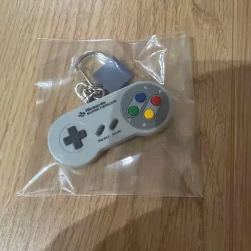 닌텐도 뮤지엄 키링 슈퍼 패미컴