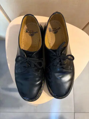 닥터마틴 3홀 블랙 UK7