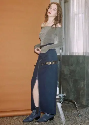 새상품 juemi 더블 벨티드 슬릿 스커트