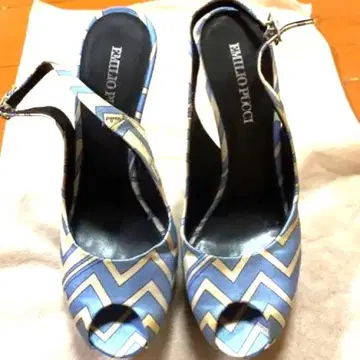 에밀리오 푸치 오픈토 샌들 하이힐 펌프스 PUCCI