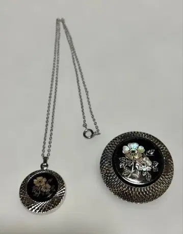 레트로 나전칠기 펜던트 브로치 세트