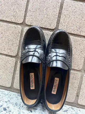 HARUTA 블랙 로퍼 25EEE