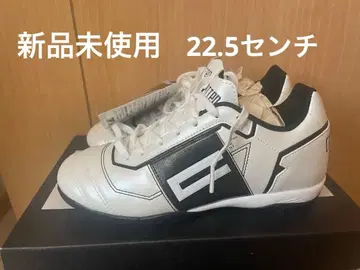 CAPITEN 축구화 화이트/블랙 22.5cm 새상품