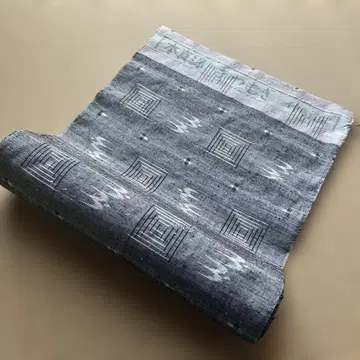 본명주 옷감 순수 실크 기하학 이케가스리 다크 그레이 미재단품