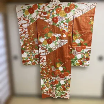 톨 사이즈 오렌지 계열 꽃무늬 후리소데 (새상품급)
