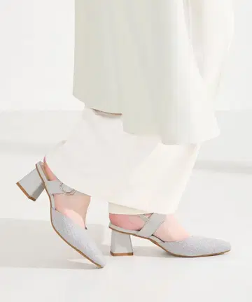 Oriental Traffic 라운드 버클 세퍼레이트 펌프스