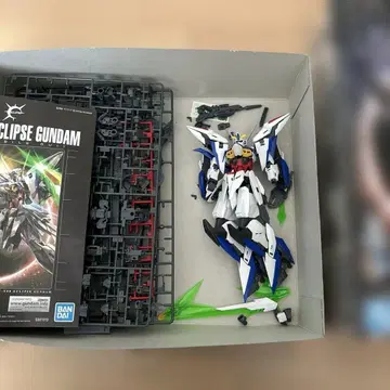 ECLIPSE GUNDAM MG 1/100 조립 중
