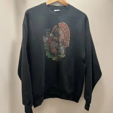 Jerzees 칠면조 자수 블랙 맨투맨