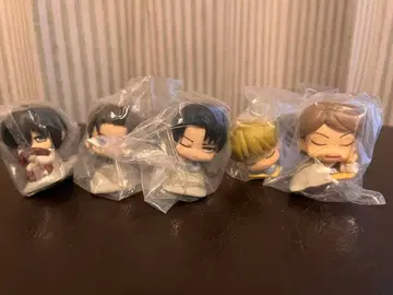 진격의 거인 오네무탄 가챠 캡슐 토이 미개봉 새상품 리바이 엘렌