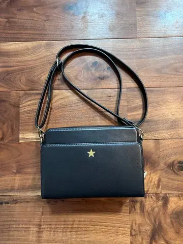 ray beams x Beau're 숄더백