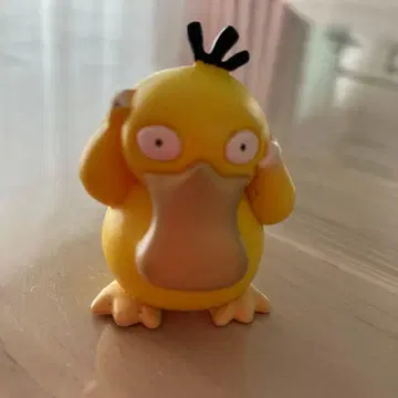 코닥 피규어 옐로우 컬러 토니제