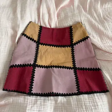 릴릴리 패치워크 미니 스커트