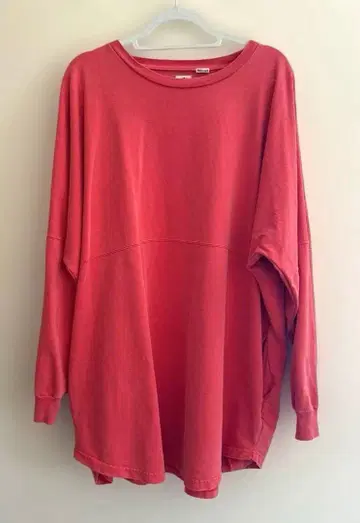 홀리데이즈 컴포트 빅 실루엣 롱T 포켓