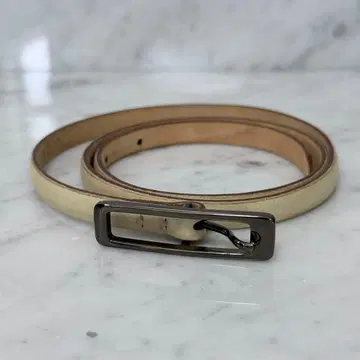 이탈리아제 TRUSSARDI 트루사르디 가는 벨트 얇은 폭 베이지