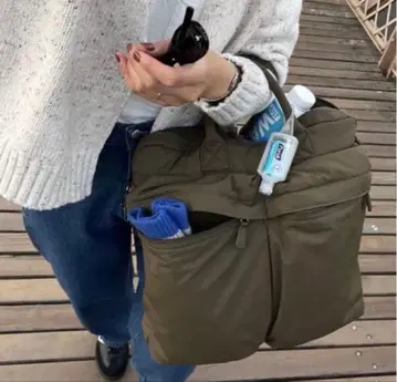 nugu POIK 멀티 포켓 크로스백 카키