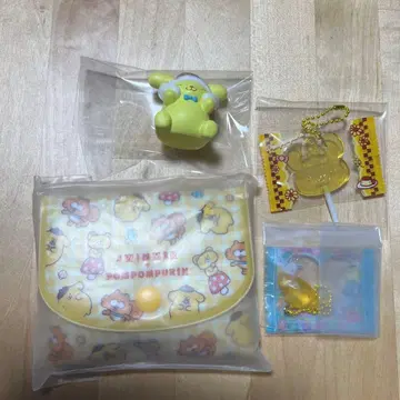 산리오 SWIMMER 파우치 참 피규어 폼폼푸딩 4개 세트