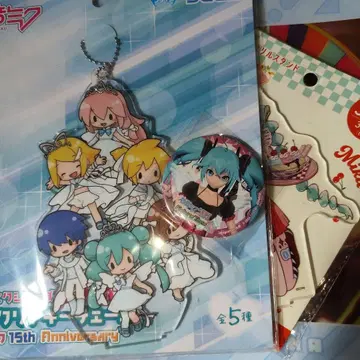 보컬로이드 아크릴 스탠드 캔뱃지 하츠네 미쿠 묶음 판매