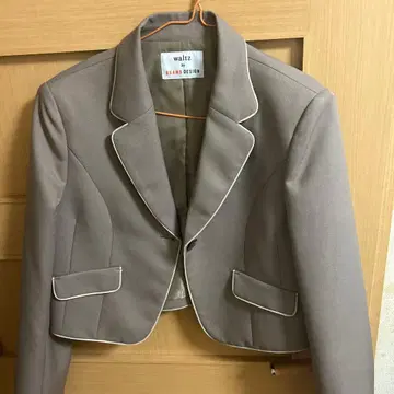 waltz by BEAMS DESIGN ] 파이핑 볼레로 자켓