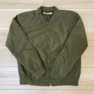 올리브 그린 MA-1 자켓 사이즈 40