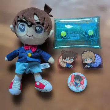 명탐정 코난 봉제 인형 캔뱃지 파우치 세트