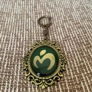 미세스 그린애플 바벨탑 엠블럼 키링