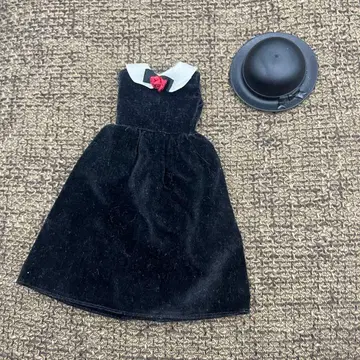 타카라 제니 드레스 아웃핏