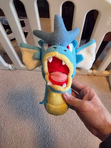 당시 물건 포켓몬 갸라도스 봉제 인형 너로 정했다!