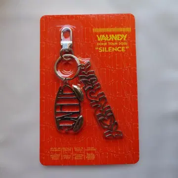 VAUNDY 메탈 로고 키체인 실버 키링 SILENCE