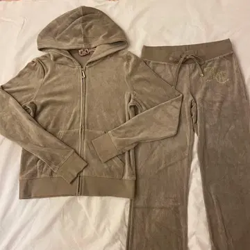 Juicy Couture 카키 베이지 후드 부착 셋업