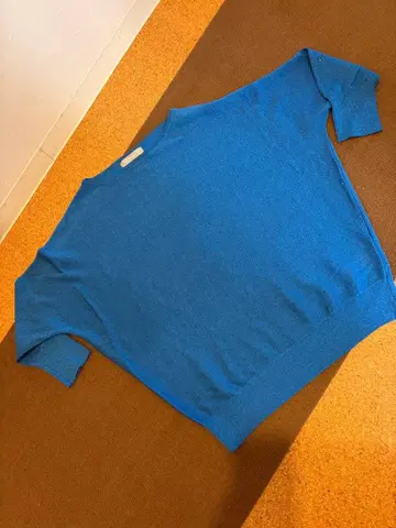 디노스 다마 컬렉션 블루 라메 풀오버