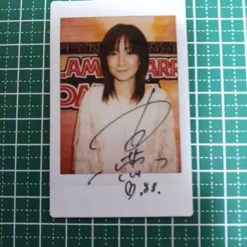 코모리 아이님 친필 사인 폴라로이드 1장