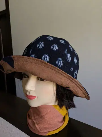 카스리와 감물염색의 리버서블 튤립햇 조정 리본 포함