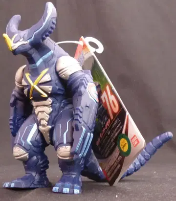 반다이 울트라 괴수 사이버 고모라 76