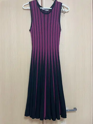 ADORE 플리츠 니트 원피스