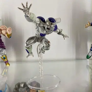 드래곤볼 피규어 프리저 재도색 제품