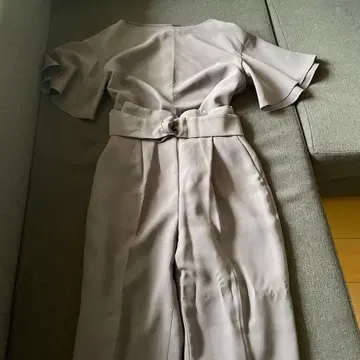 새상품급 에멜 리파인즈 플레어 슬리브 팬츠 셋업 S