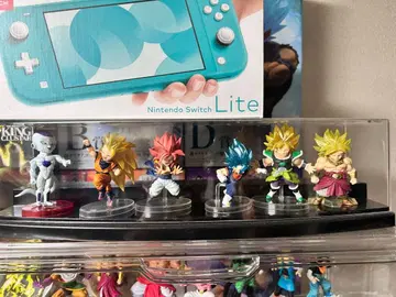 어드버지 드래곤볼과 월드 컬렉션 프리저