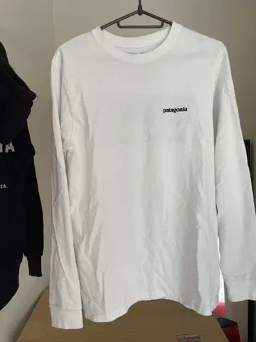 patagonia 화이트 롱 슬리브 T셔츠 XS