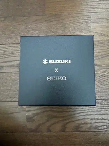 SUZUKI X SEIKO 콜라보 SWIFT 손목시계