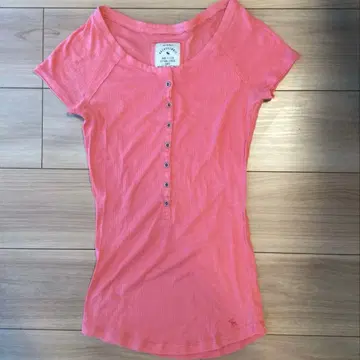 Abercrombie&Fitch 아바크롬비 핑크 반팔