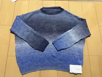 Classical Elf 그라데이션 블루 긴팔 스웨터