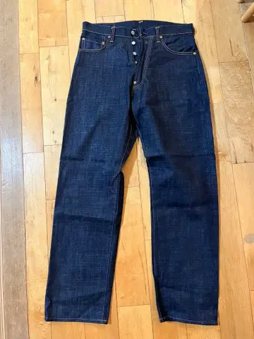 EVISU (에비수) 데님