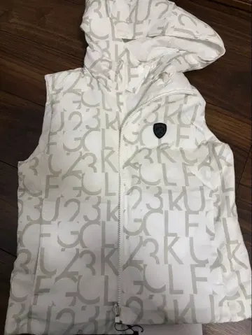 23구 골프 화이트 후드 부착 여성용 리버서블 베스트