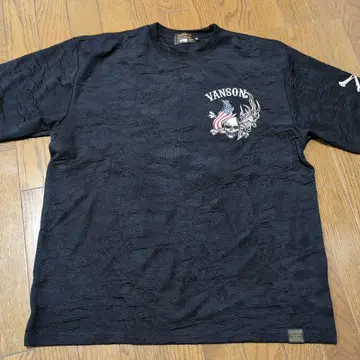 VANSON 입체 프린트 티셔츠