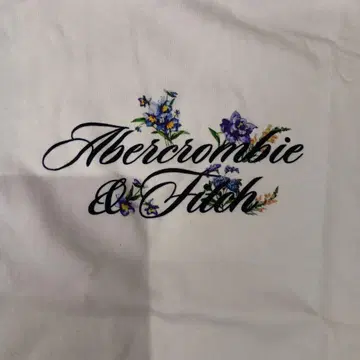 Abercrombie & Fitch 화이트 T셔츠