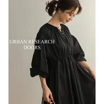 어반 리서치 도어스 코튼 보일 개더 원피스 M 블랙