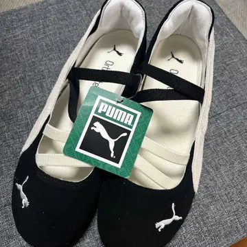 PUMA 플랫슈즈 블랙/화이트