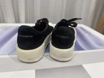 Alexander McQueen 블랙 스니커즈